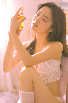 强奷漂亮的女邻居完整版
