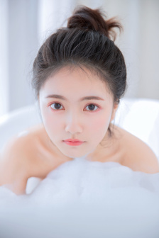 美国人物动物交互在线